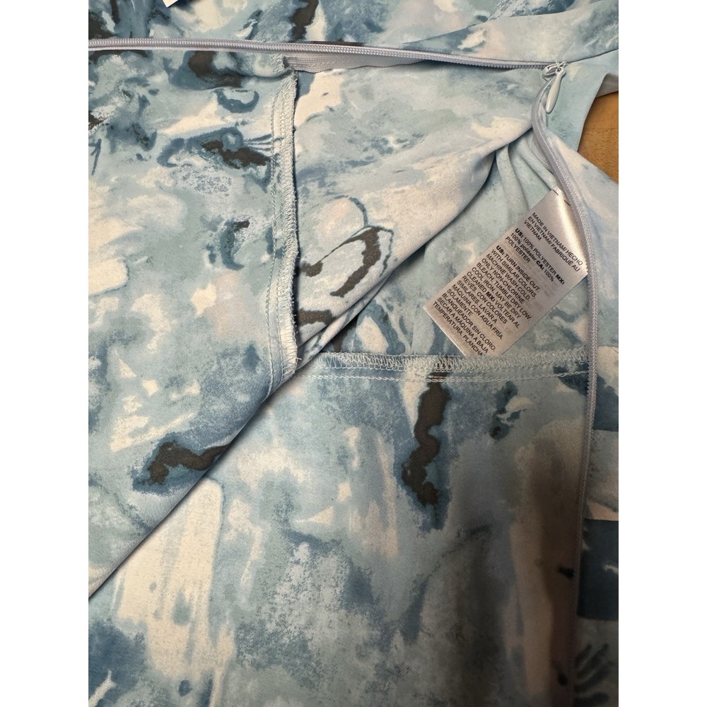White House Black Market Banded Bottom Blouse Ruffle Shoulder Watercolor‎ Sz 14 - Picture 13 of 13